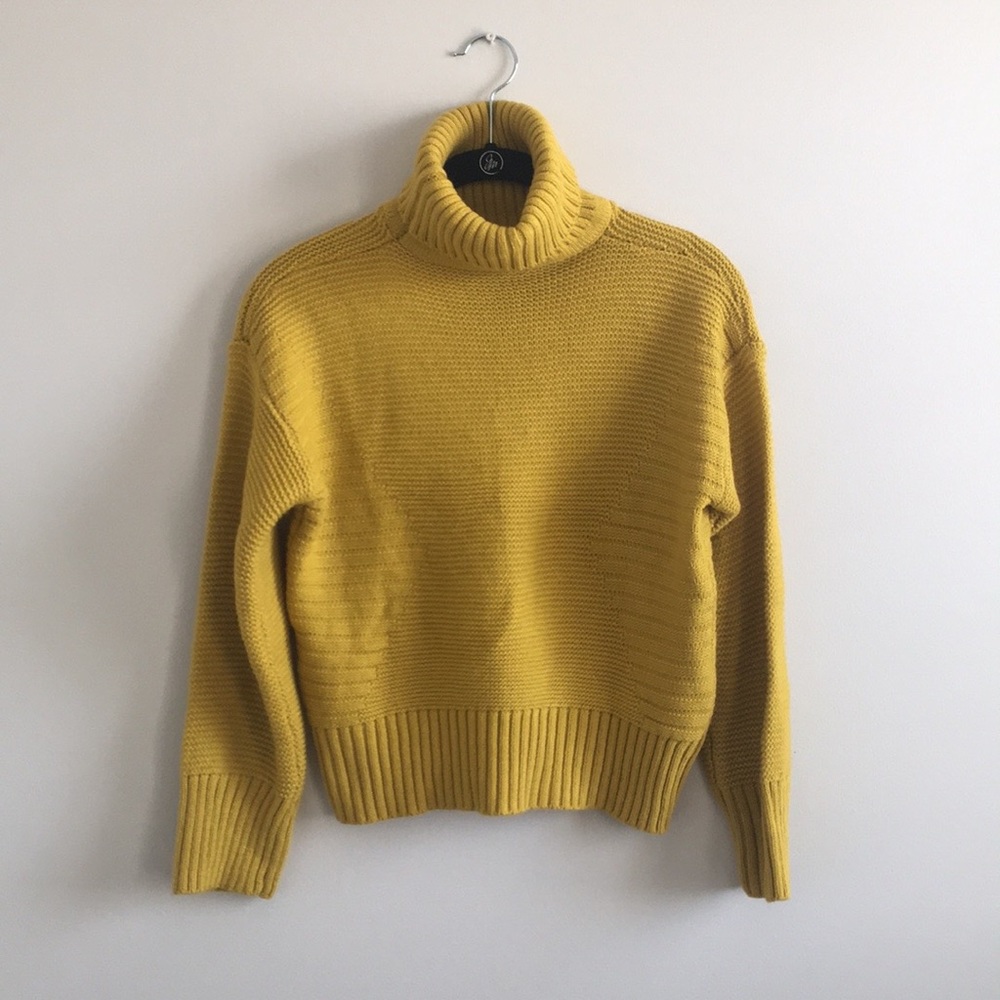 Mustard yellow, turtleneck sweater